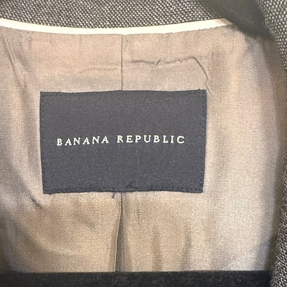 Banana Republic Gray Blazer - Picture 2 of 4